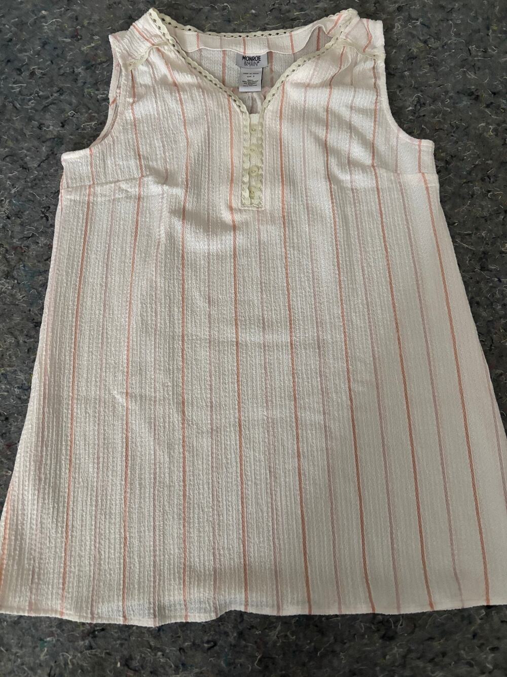 Monroe & Main Cream Peach Striped Sleeveless Tunic Top Size Small Seersucker V-N